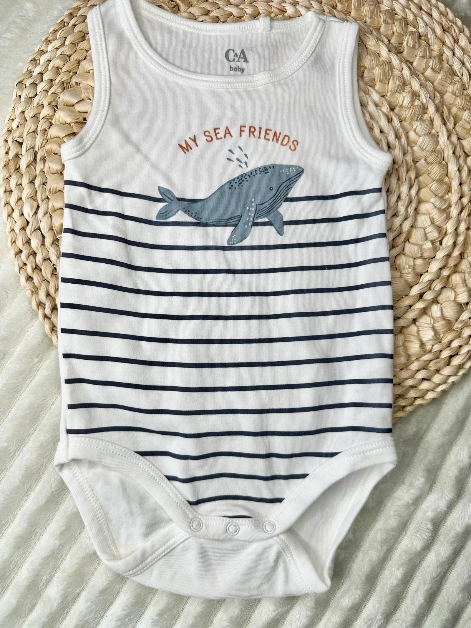Body débardeur C&A 6-9 mois baleine 